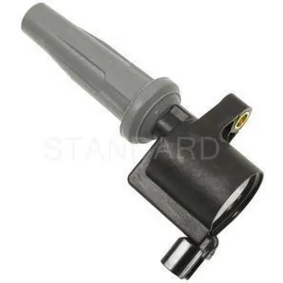 Ignition Coil by BLUE STREAK (HYGRADE MOTOR) - UF621 Authentique