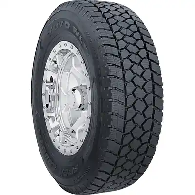 WINTER 17" Tire 245/75R17 by TOYO TIRES Affaire À Saisir